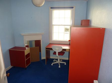 Property to let in St Andrews - Photo 3