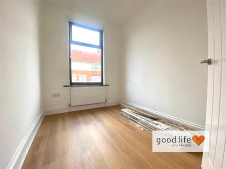 3 bedroom semi-detached house to rent - Photo 3