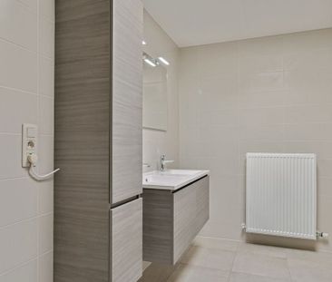 Appartement te huur in Genk voor € 950 met 2 slaapkamers - Photo 5