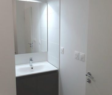 T1 AVEC TERRASSE ET PARKING EN SOUS SOL - Photo 3