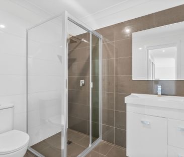 MODERN LOW MAINTENANCE 3 BEDROOM VILLA - Photo 6