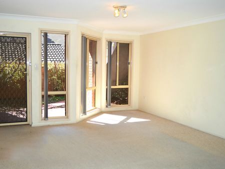 30/12 Avalon Court, Albermarle Street, Phillip ACT 2606 - House For Rent | Domain - Photo 4