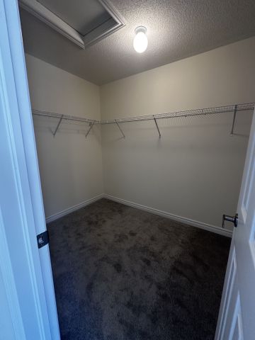 For Lease - 1174 Wilmington Avenue, Oshawa, Ontario - Photo 4