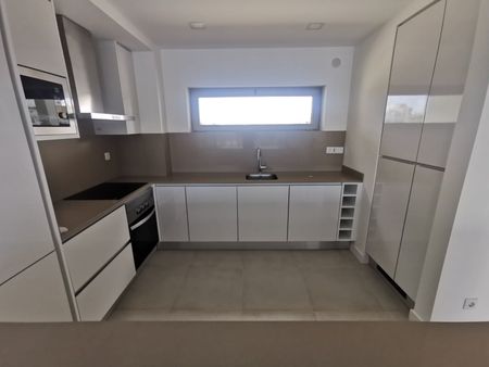 Apartamento T1 para Arrendamento Anual na Praia da Rocha - Photo 2