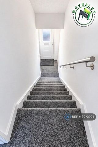 2 bedroom flat to rent - Photo 5
