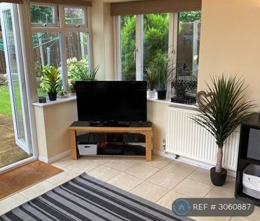 1 bedroom in a house share to rent - Photo 6