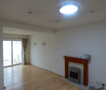 2 bedroom bungalow to rent - Photo 3