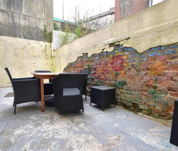 2 Bed Flat - Conversion - Photo 1