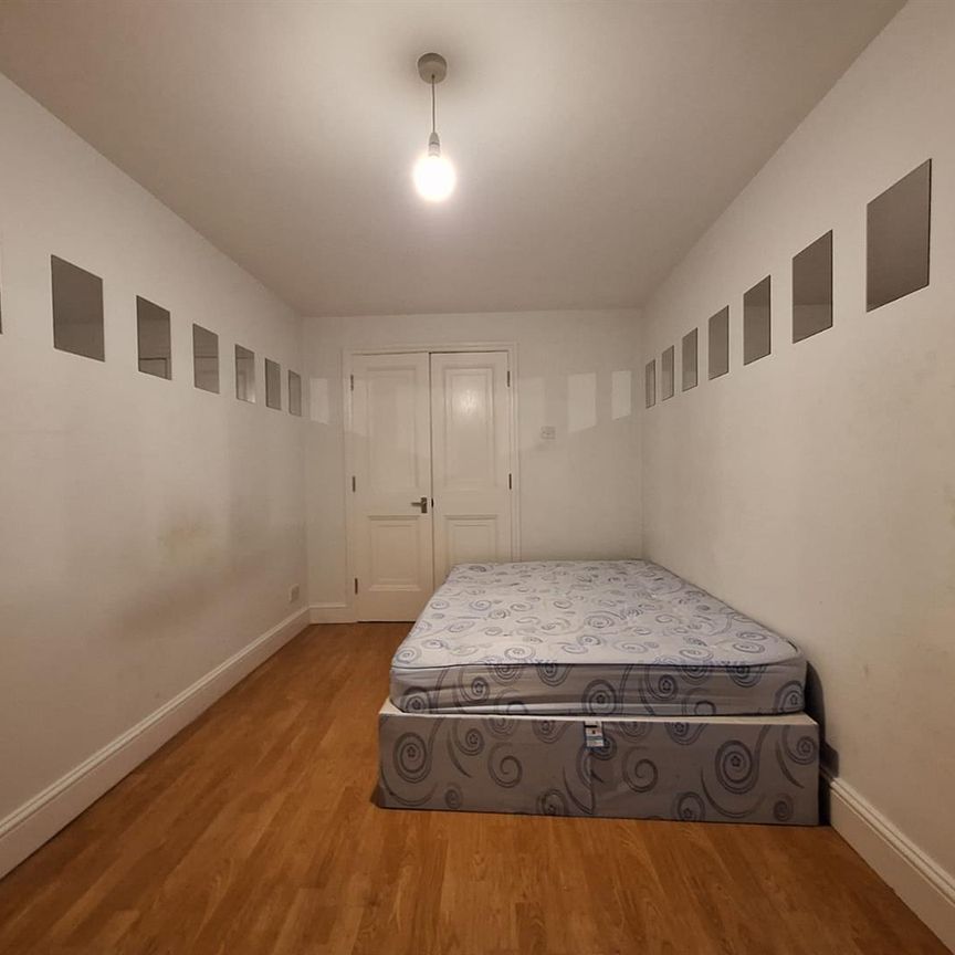 Brockley Rise, London SE23 - Photo 1