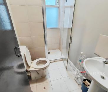 1 bedroom in a house share to rent - Photo 6