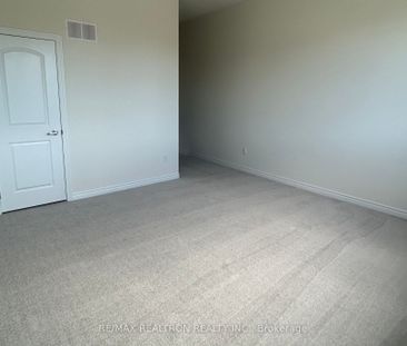 For Lease - 9 Mountainside Crescent, Whitby, Ontario - Photo 6