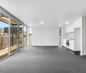 Low Income Only, Affordable Apartment in CBD - Photo 2