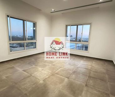 Elegant 5-Bedroom Villa for Rent - Photo 6