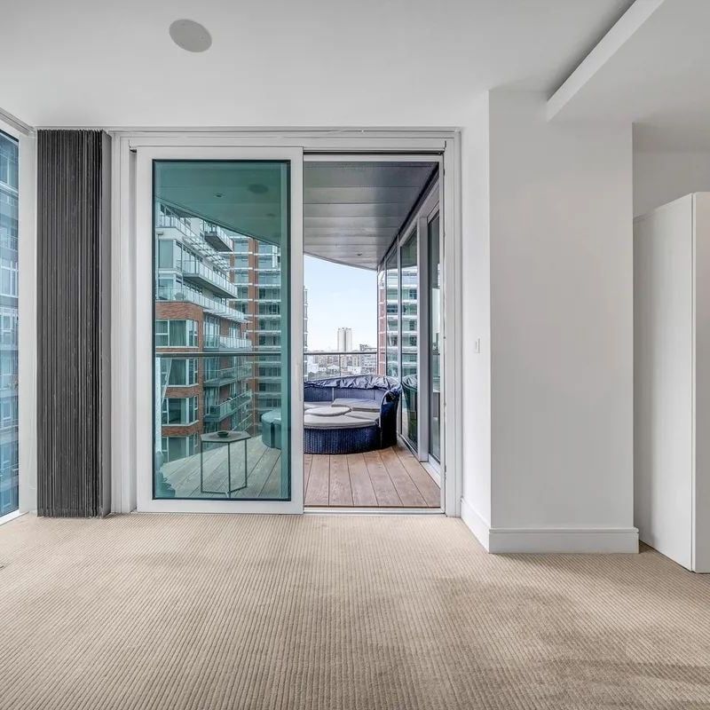 Room in a Shared Flat, Juniper Drive, SW18 - Photo 1