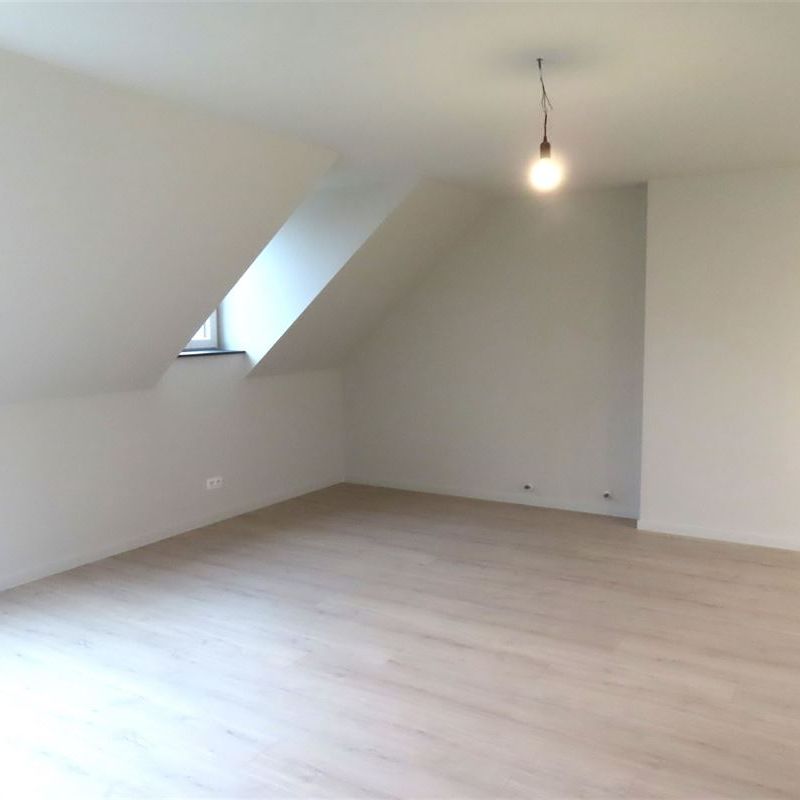 TE HUUR: Gesloten bebouwing met 4 slaapkamers in Koersel! - Foto 1