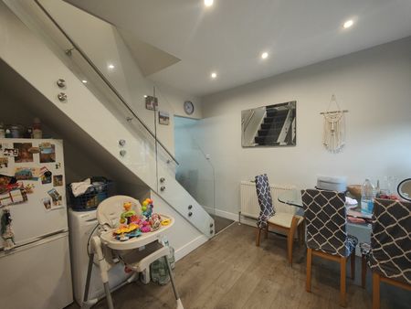 2 bedroom house to rent - Photo 3