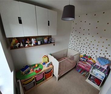 3 bedroom terraced house to rent - Photo 4