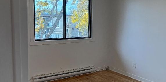 Grand 5 1/2 a louer (Semi meublé) - Photo 2