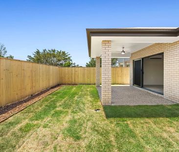 Brand New Home plus 3.5kw Solar Power - Photo 6