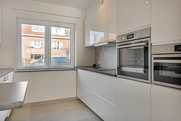 Gerenoveerde woning met 4 slaapkamers op een perceel van 2a 70ca - EPC 157 kWh/m² - bewoonbare oppervlakte 154 m² - Photo 1