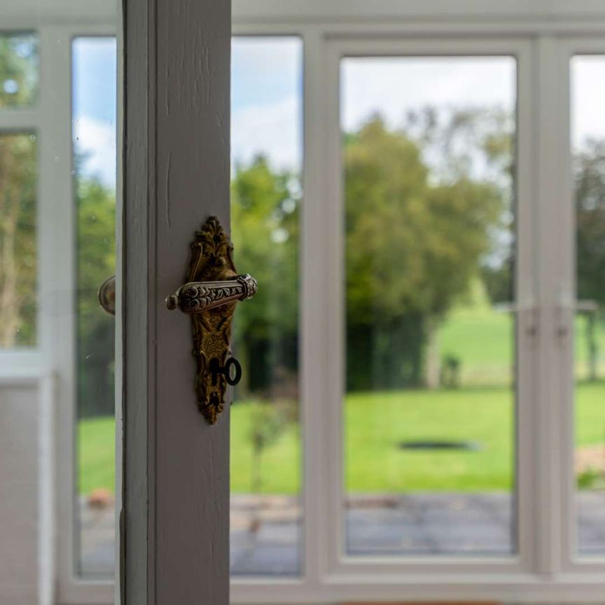 A charming family home in the Meon Valley. - Photo 1