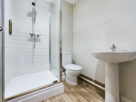 3 bedroom terraced house to rent - Photo 4