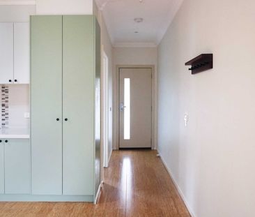 17 Wright Street, Reservoir VIC 3073 - Photo 3