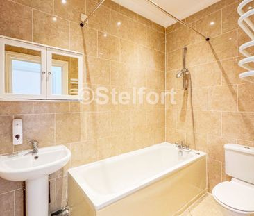High Road, N12, London - Photo 3