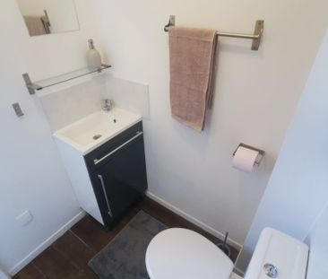 ROUBAIX - Studios/Chambres avec WC/SDB/ Frigos privatifs - Chambre 4 - Photo 4