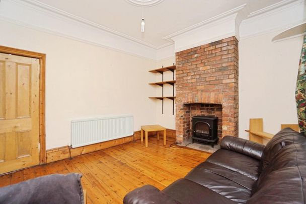 3 bedroom House To Let - Photo 1