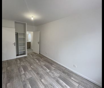 Location Appartement 2 pièces 50 m² Neuilly-sur-Marne - Photo 3