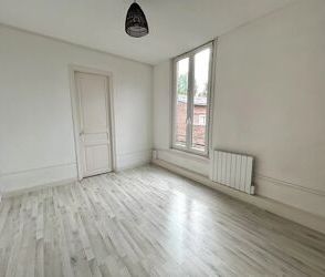 Location Appartement 1 pièces 22 m2 à Saint-Quentin - Photo 3