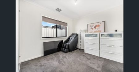 Prime Coastal Living in Seaford Heights - Photo 4