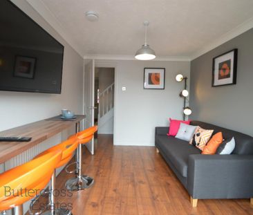 1 bedroom in a house share to rent - Photo 1