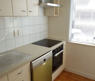 Parnell - Perfectly Placed 2 Bedroom Townhouse - Photo 2