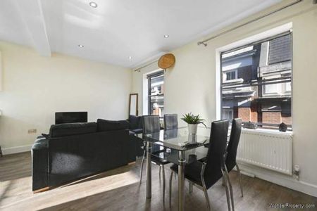 2 bedroom property to rent in London - Photo 4