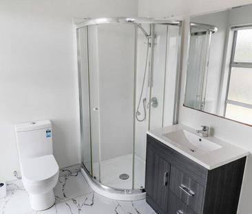 Spacious 4 bedroom home! - Photo 6