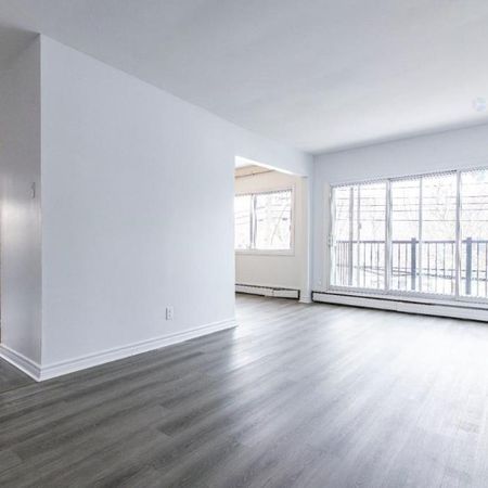 LIBRE ! 2x 4 1/2 rénové et très bien situé Lachine Montréal - Appartement à louer 2 chambres - Photo 3