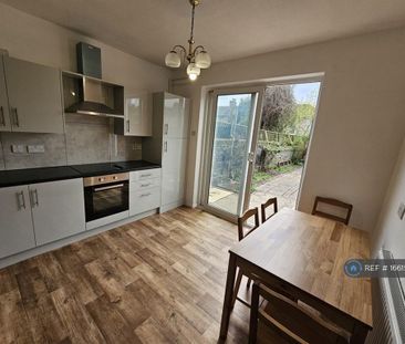 2 bedroom terraced house to rent - Photo 5