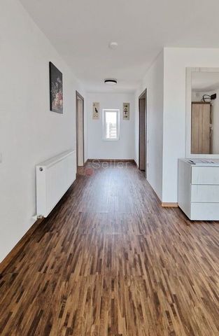 Priveliste Spre Rezervatia Naturala Dealul Lempes - Fotografie 4