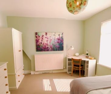 3 Bed 1 Bath - Photo 4