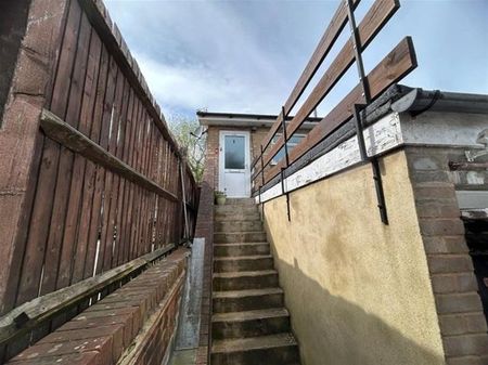1 bedroom maisonette to rent - Photo 5