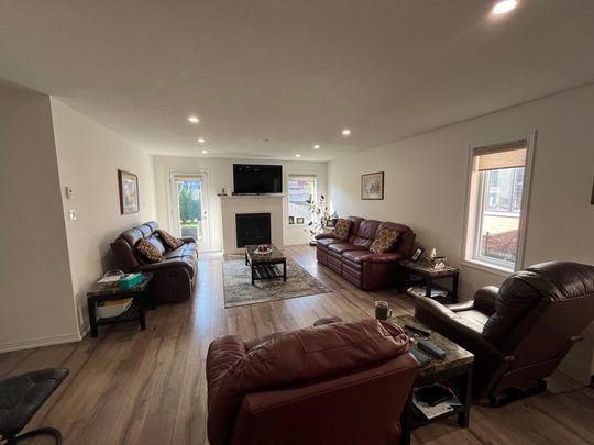 For Lease - 66 Hughes Street, Collingwood, Ontario - Photo 1