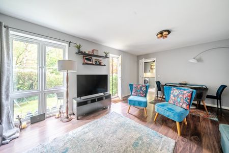 3 bedroom apartment to rent - Photo 4