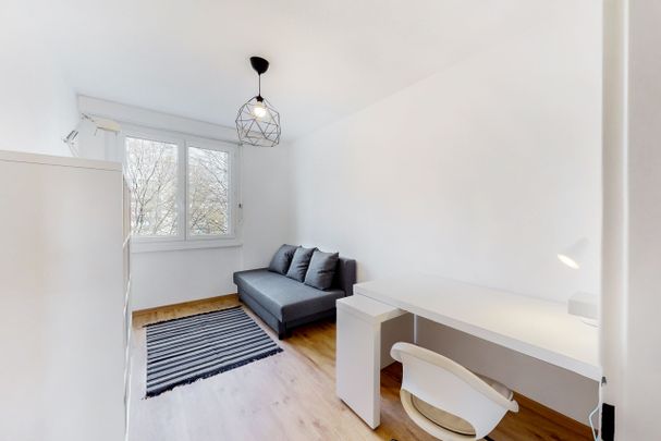 Renovierte Wohnung mit idealen Verkehrsanbindungen - Foto 1