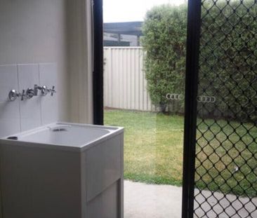 Cranbourne East - Photo 1