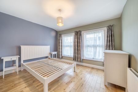 Wellmeadow Road, London, SE6 - Photo 2