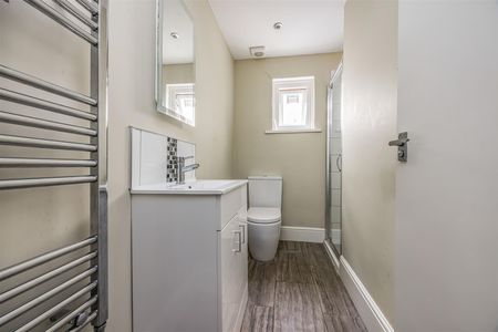 Room For Rent 59 Waverley Road, Southsea - Photo 3