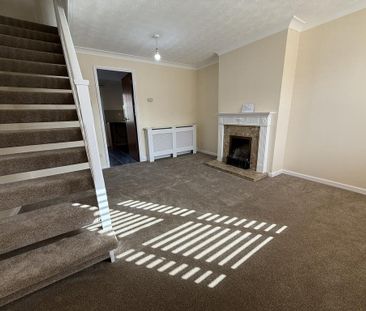 2 bedroom terraced house to rent - Photo 2