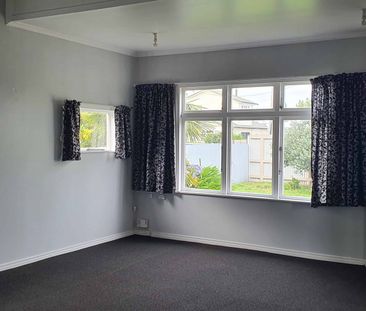 DEVON STREET, 4 BEDROOMS $500 P/W - Photo 2